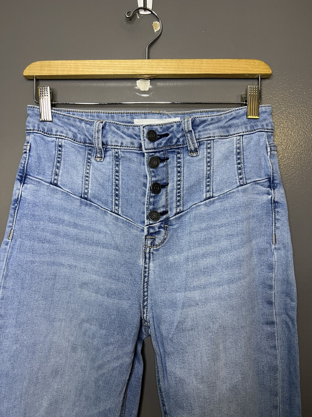 Hidden High Rise Straight Jeans Womens 29 Light Wash Distressed Raw Hem Denim
